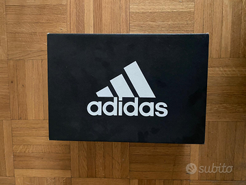 Scarpe chiodate per atletica leggera