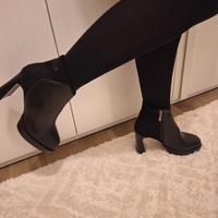 Scarpe nere Laura Biagiotti n 37