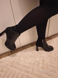 Scarpe nere Laura Biagiotti n 37