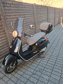 Vespa gts 250