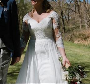 Romantico abito da sposa Pronovias maniche 3/4 