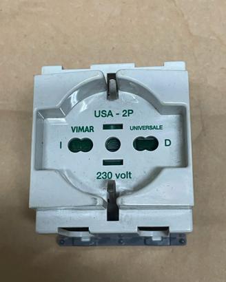VIMAR Presa SICURY 2P+T 16A universale guida DIN 1