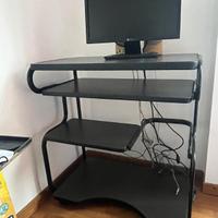 Scrivania per computer