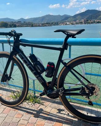 Focus Izalco Disco Carbon- Taglia M- Pari al nuovo