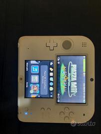 Nintendo 2DS XL con Tomodachi Life 