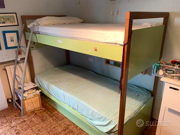 letto a castello con terzo letto a scomparsa