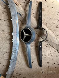 Mascherina anteriore Mercedes classe A