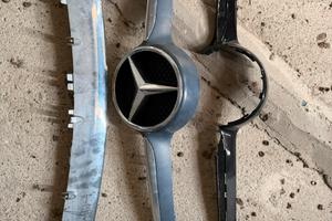 Mascherina anteriore Mercedes classe A