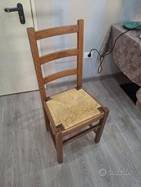 Sedie in legno con seduta in paglia - disp. 50 pez