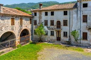 CASA DI CORTE A MONTECCHIA DI CROSARA