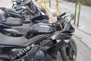 Motocicletta KAWASAKI ER6F 2011