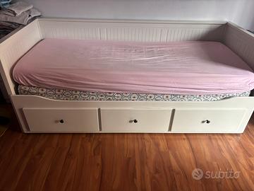 Letto divano ikea
