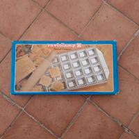 STAMPO IN ALLUMINIO PER RAVIOLI QUADRATI