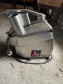 Trita mozzarella e verdure e friggitrice professio