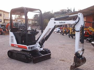 Miniescavatore usato BOBCAT 322