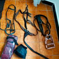 accessori d'equitazione staffe staffili... 