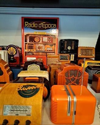 Modelli e miniature   Radio D'Epoca