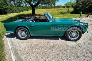 Triumph TR4 IRS Verde inglese - 1966 ASI Guida sin