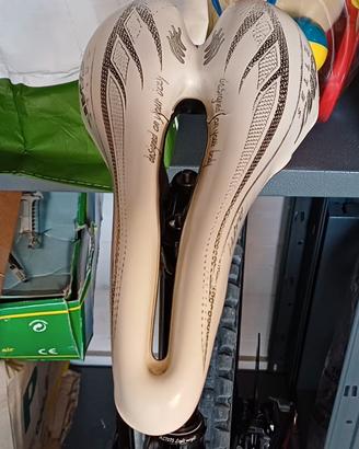 Sella Smp anatomica mod. Hybrid  Bianca