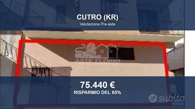 Immobile in asta di 233 m² con più di 5 locali a C