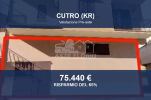 Immobile in asta di 233 m² con più di 5 locali a C