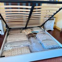 Letto contenitore senza materasso ottime condizion