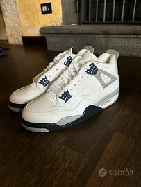 Air Jordan 4 Retro “Midnight Navy”
