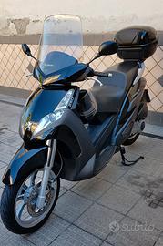 Peugeot Geopolis 250