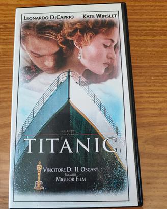  Di Caprio Kate Winslet Titanic in digitale 