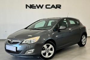 Opel Astra 1.4 Cosmo 100cv