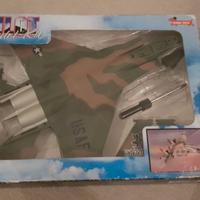 Modellino aereo militare