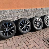 4 Gomme montate + 1 cerchio singolo  215/60 R17