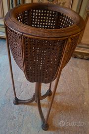 Ogg Vintage Portavaso a treppiede in paglia di Vie