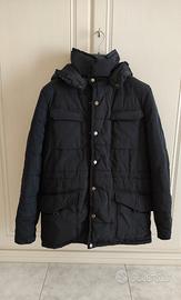 Giaccone invernale nero imbottito da donna