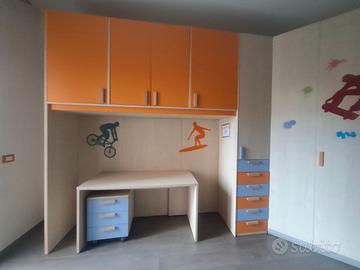 Cameretta completa con cabina armadio