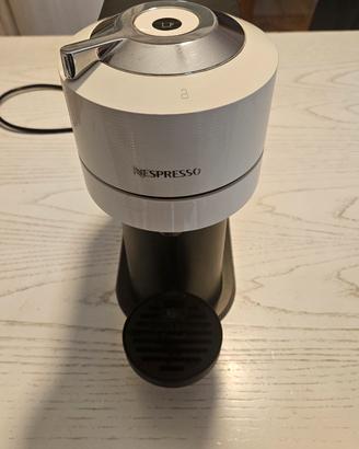 Macchinetta caffè Nespresso vertuo Next 