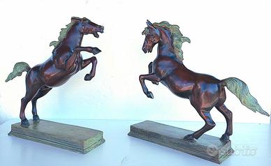Rara Coppia di Grandi Cavalli Rampanti in Bronzo