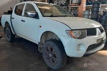 RICAMBI Mitsubishi L200 4P 2.5 TD anno 2007 - DH09
