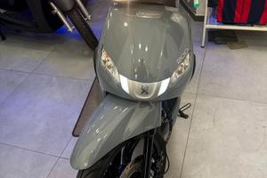Peugeot Tweet 200 ie