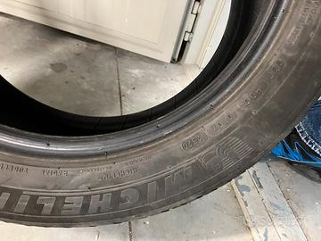 Gomme 225/50-17