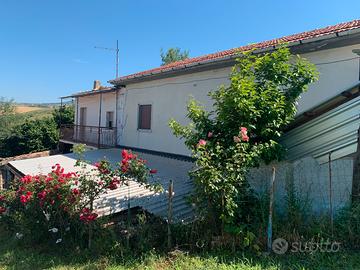 Cascina rustica e terreno 10 ettari