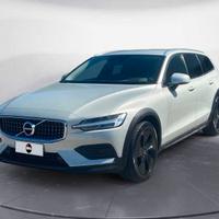 VOLVO V60 Cross Country 2.0 d4 Pro AwD GearTr.