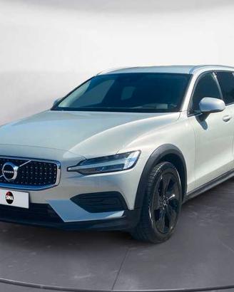 VOLVO V60 Cross Country 2.0 d4 Pro AwD GearTr.