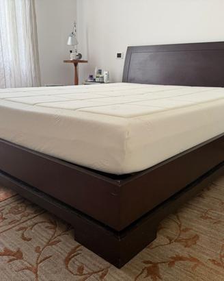 Letto a una piazza e mezza con materasso Tempur