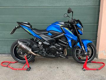 Suzuki GSX-S 750 A2