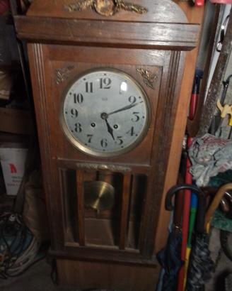 Antico orologio da parete 