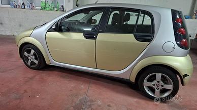 smart four four 1.1. benzina
