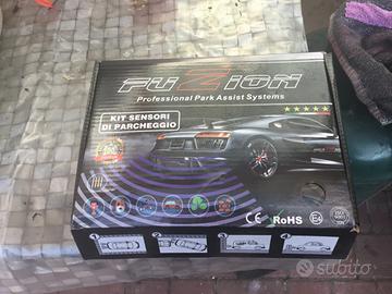 Sensori di parcheggio posteriori universali