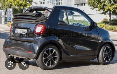 Smart cabrio nera 2018