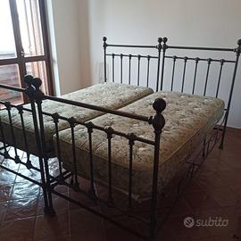 letto ferro battuto antico